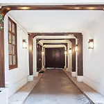 Modern Apartment Near Louvre By Guestready