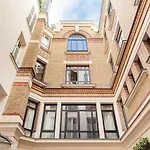 Modern Apartment Near Louvre By Guestready